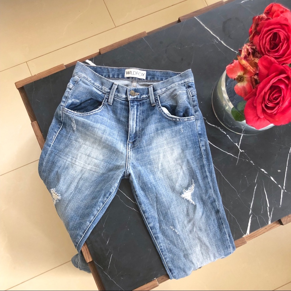 Wildfox oversized boyfriend jeans distressed